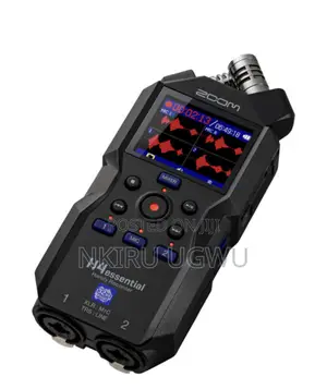 Zoom H4essential 4-Track Handy Recorder