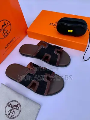 Hermes X Valentino Slipers