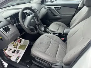 Hyundai Elantra Limited 4dr Sedan (1.8L 4cyl 6A) 2014 White