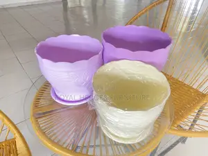 Beautiful Flower Vase (Small Size)