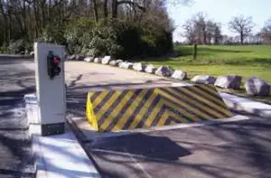 3 Metres Rising Kerb Road Blocker Access Control Security Sy