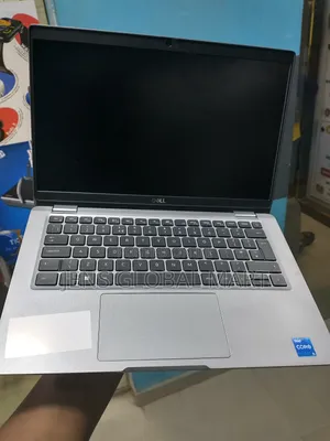 Laptop Dell Latitude 5320 16GB Intel Core I5 SSD 256GB