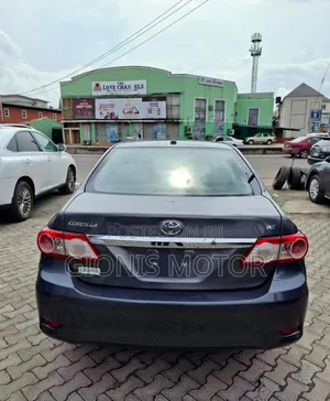 Toyota Corolla 2011 Gray