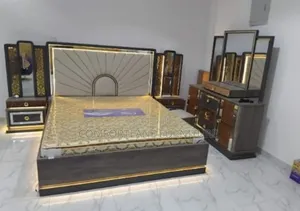 Contemporary and Unique King Sized Bed With Dressing Mirror