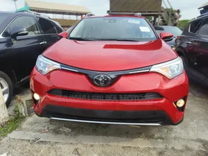 Toyota RAV4 2016 Red