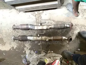 Center Catalyst for Nissan Altima 2008