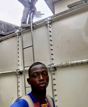 Construction of FRP/GRP Fibreglass Water Tank With Stanchion