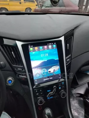 Hyundai Sonata 2011-2014 Tesla Android + Reverse Camera