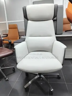 Super Quality Executive Swivel Office Chair