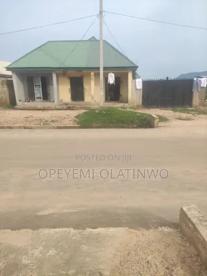 5bdrm Bungalow in Kuje for sale