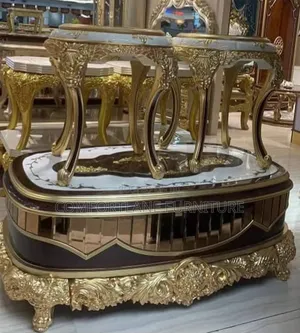 Luxury Royal Centre Table With Side Stools