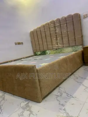 Full Padded 6by6ft Bedframe