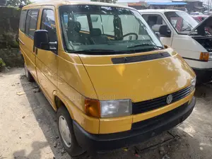 Volkswagen LT 2004 Yellow