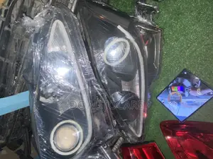 Is250 2012 Headlight