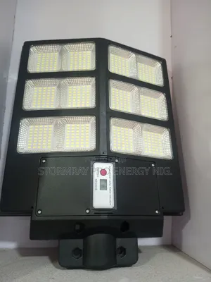 12 Eye Divide Solar Lights