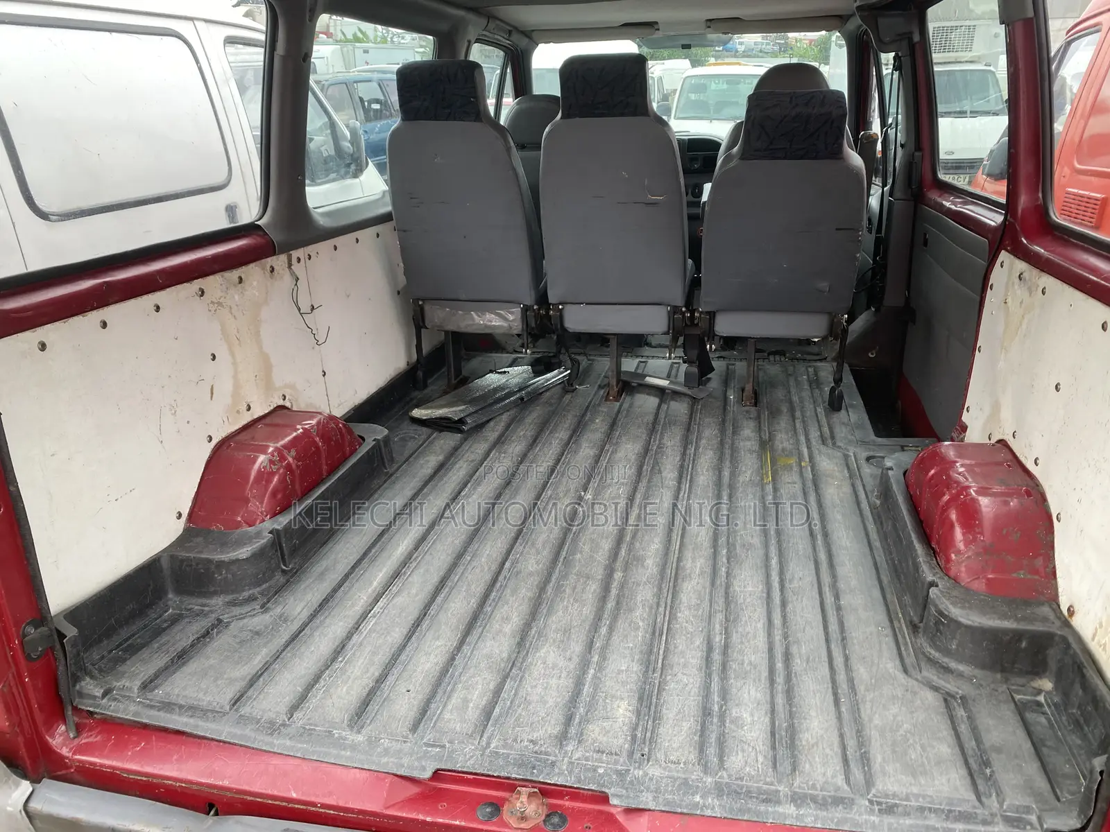 Ford Transit 2001 Red