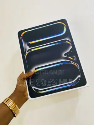 New Apple iPad Pro 13 (2024) 256 GB Black