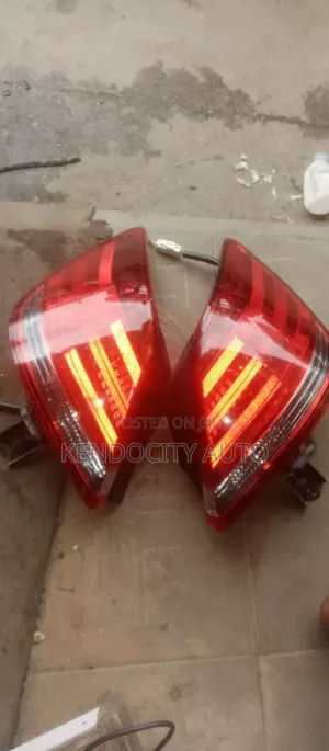 Rear Light Avallon 2008/010 Set