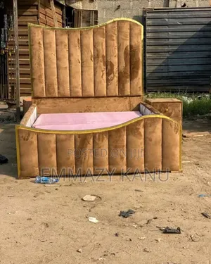 4.5 By6ft Bedframe With One Side Drawer