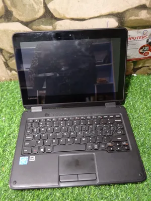 Laptop Lenovo 300e 4GB Intel SSD 60GB