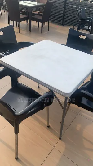 Classic Higher Quality Plastic 4fit Table