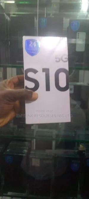 New Samsung Galaxy S10 5G 256 GB Silver