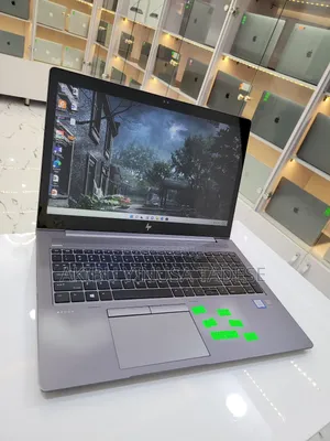 Laptop HP ZBook 15u G5 16GB Intel Core I7 SSD 512GB