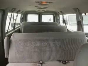 Ford E350 2006 Silver