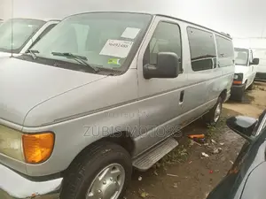 Ford E350 2006 Silver