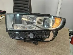 2015 to 2018 Ford Edge Headlight