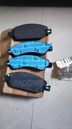 Chevrolet Tahoe Brake Pad (Ceramic)