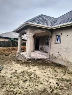 2bdrm Bungalow in Ijegun Ikotun Lagos for sale