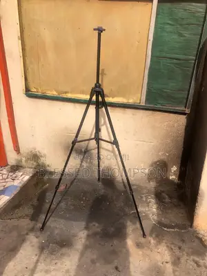Easel Stand