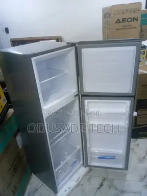 Easy to Use Hisense 154L Double Door Refrigerator REF200DR