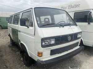 Volkswagen LT 2000 White