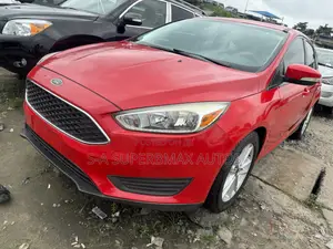 Ford Focus 2013 Red