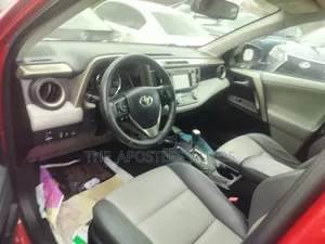 Toyota RAV4 2015 Red