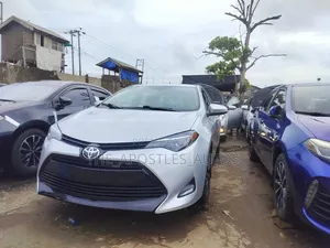 Toyota Corolla 2017 Silver