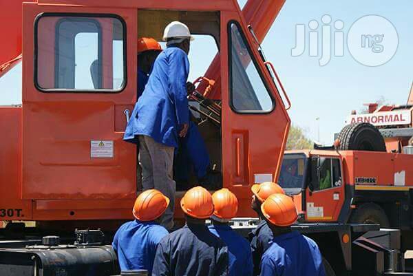 Mobile Crane Operator's Training