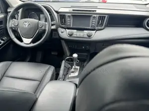 Toyota RAV4 2016 Gray