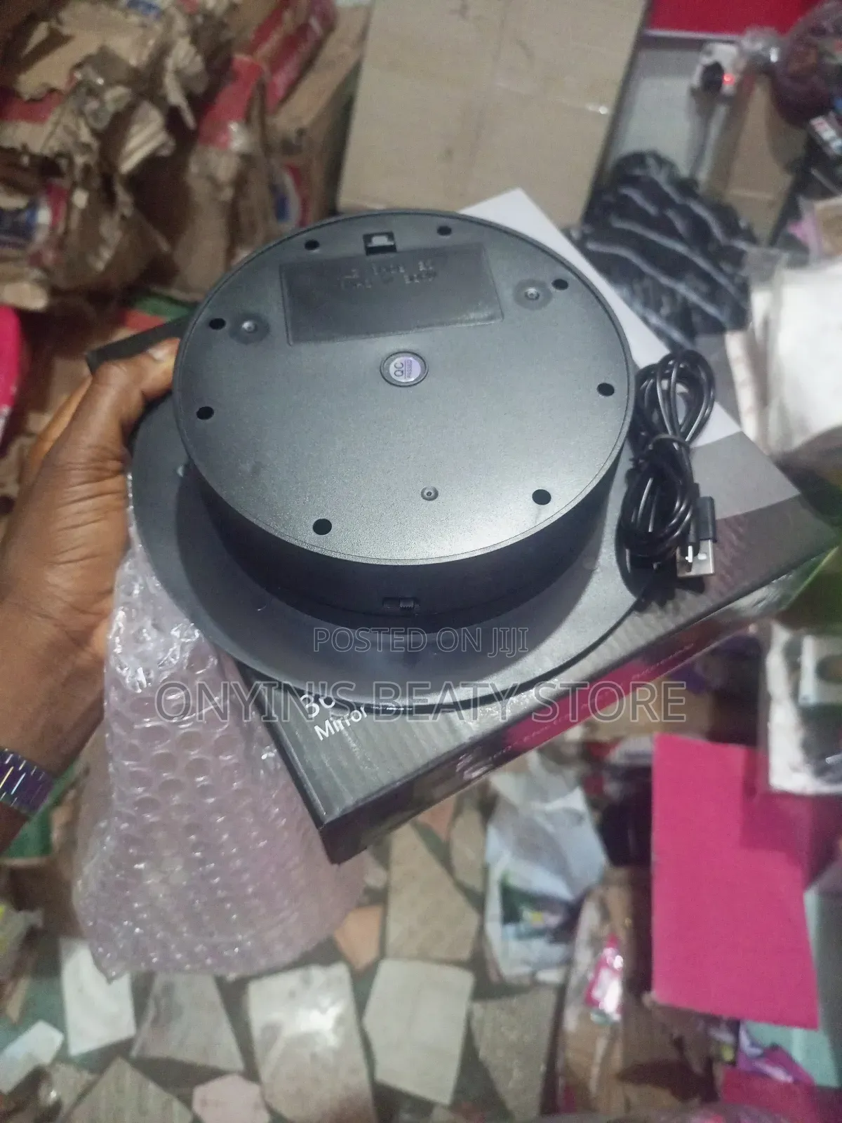 360 Mirror Turntable It Uses Light and Battery