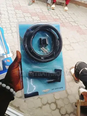 Pressing Shower (Bum Bum Wash)