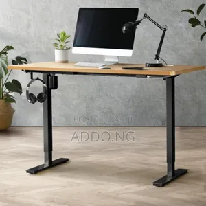 Brown Top Electric Adjustable Desk 1.4 Meter