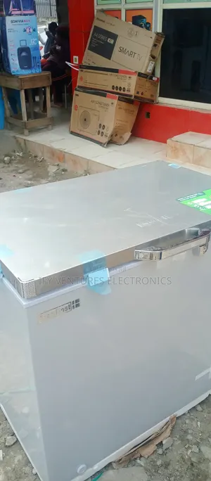 250 Litres Scanfrost Chest Freezer, Silver Color