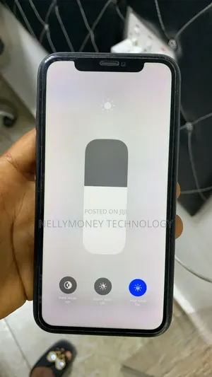 Apple iPhone 11 64 GB Black