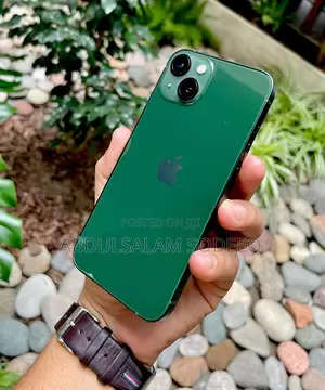 Apple iPhone 13 128 GB Green