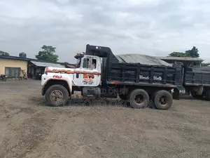 Black Iron Chippings Granite
