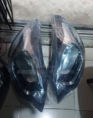 Headlamp Kia Rio 2015
