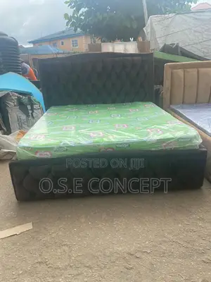 Padded 6*6 Bedframe for Luxury Homes