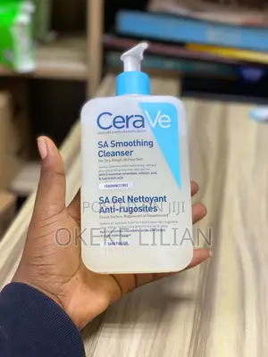 Cerave SA Smoothing Cleanser